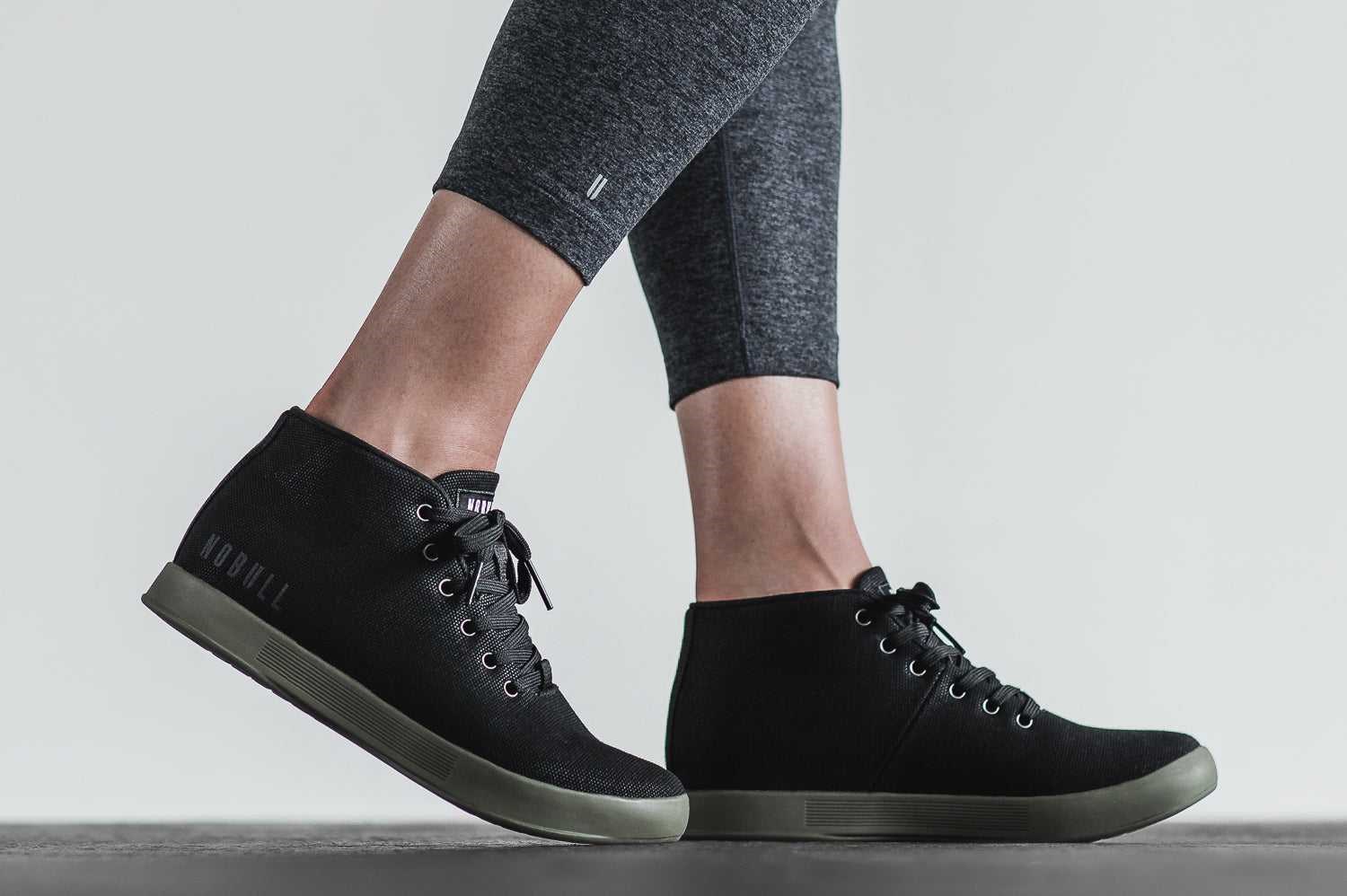 Nobull Canvas Mid Trainer Canvas Black Ivy | 2845-NKWBA