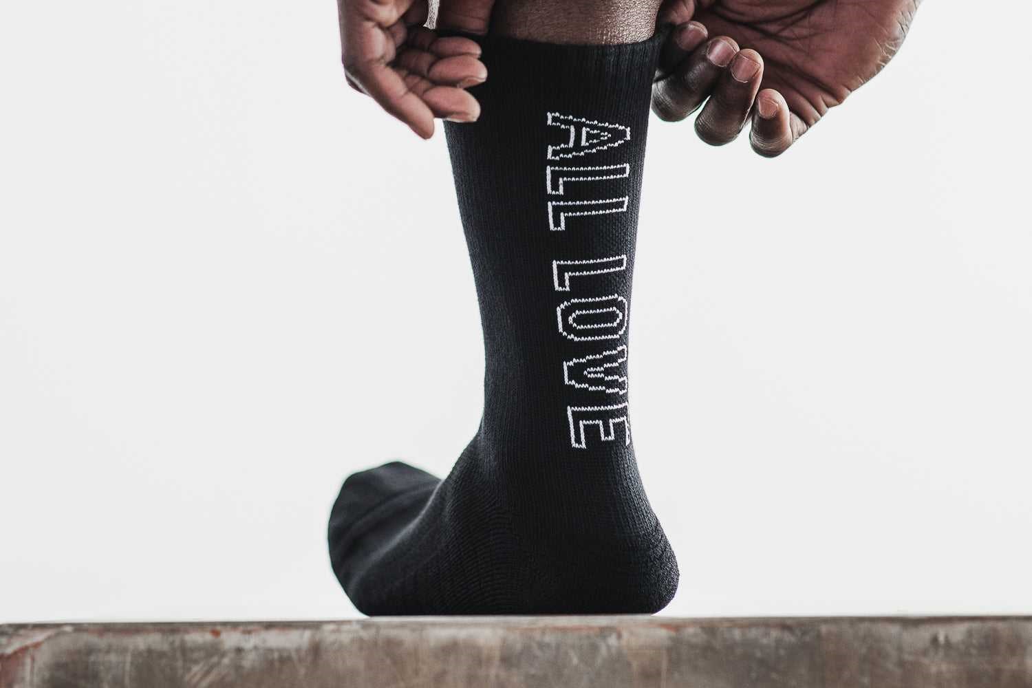 Nobull Crew Sock (All Love) Socks Black | 5164-DYSKE