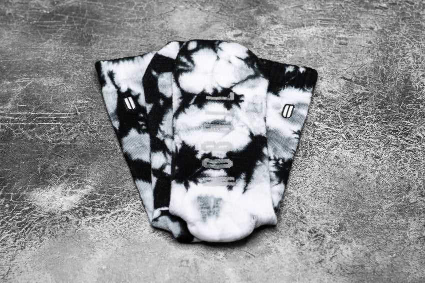 Nobull Crew Sock (Tie-Dye) Socks White / Black Tie-Dye | 3405-ODKNM