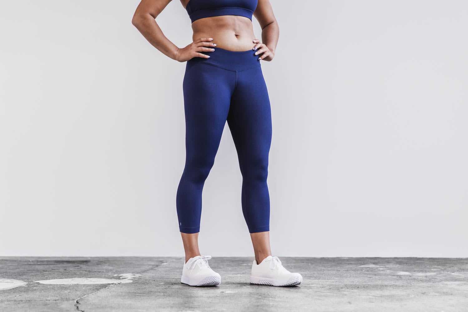 Nobull Crop Bottoms Deep Navy | 9531-XQAIV