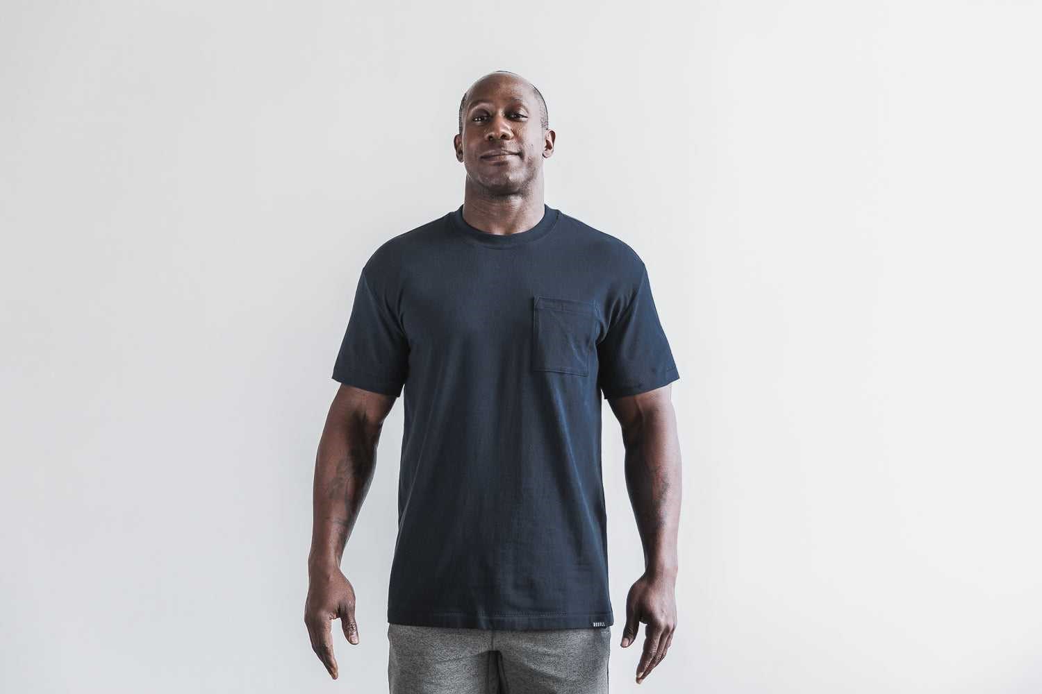 Nobull Heavyweight Pocket Tee Tanks & Tees Ink | 1920-BSICN