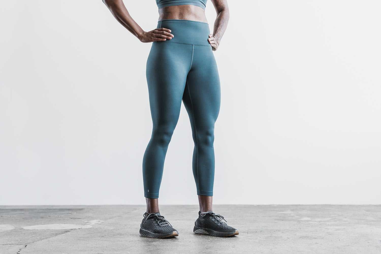 Nobull High-Rise 7/8 Tight (Matte) Bottoms Deep Teal Matte | 0538-PJBOW