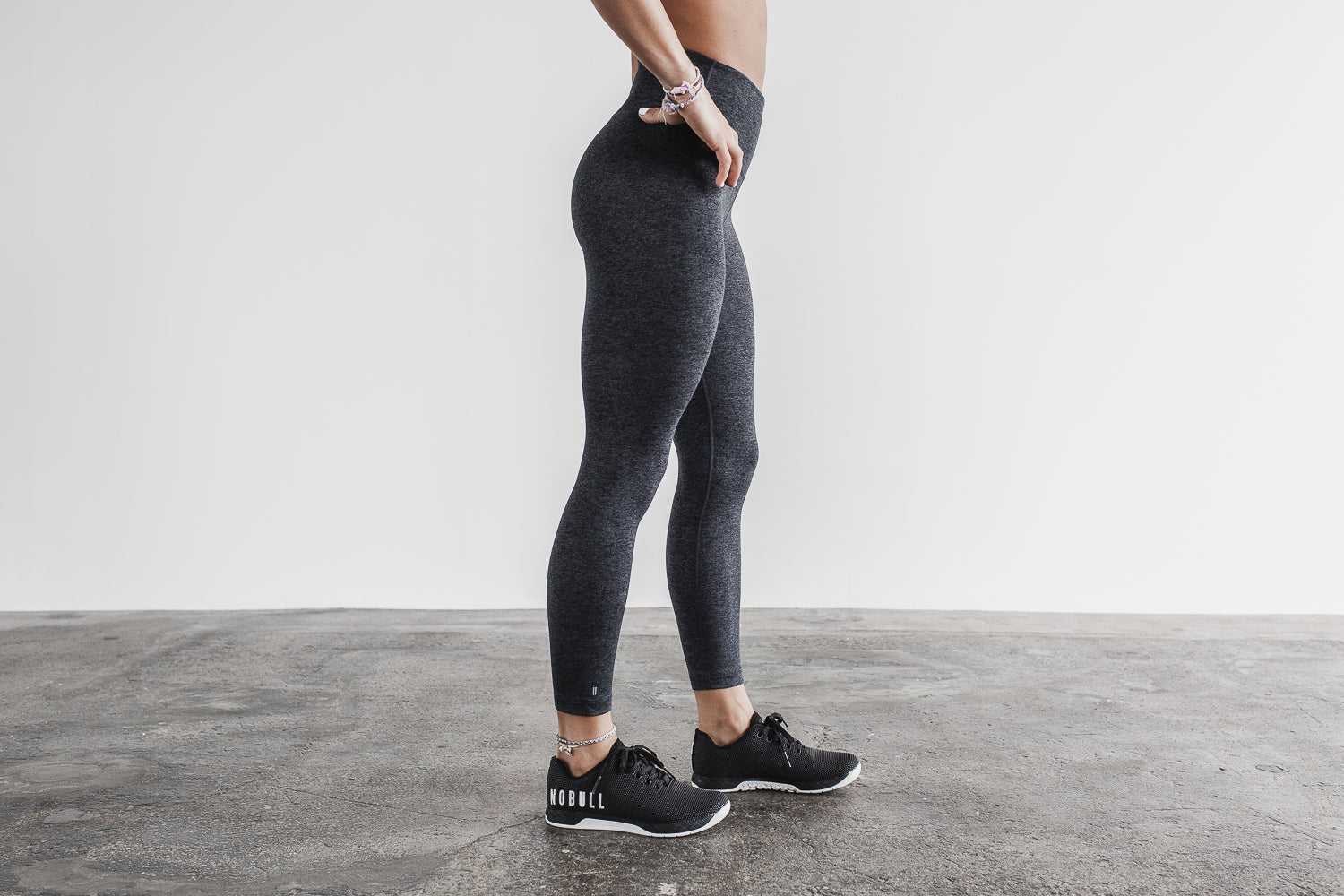 Nobull High-Rise 7/8 Tight (Matte) Bottoms Charcoal Heather Matte | 1420-ITEUA