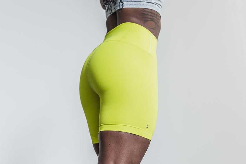 Nobull High-Rise Short 6 inches (Neon Ribbed) Bottoms Neon Yellow | 0123-TQDOP