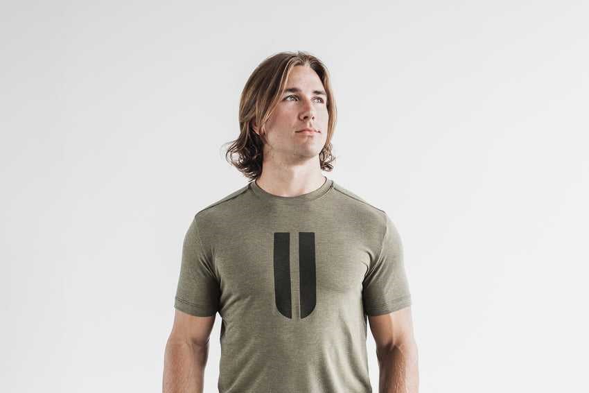 Nobull Horns Tee Tanks & Tees Army Green | 7923-PSMWK