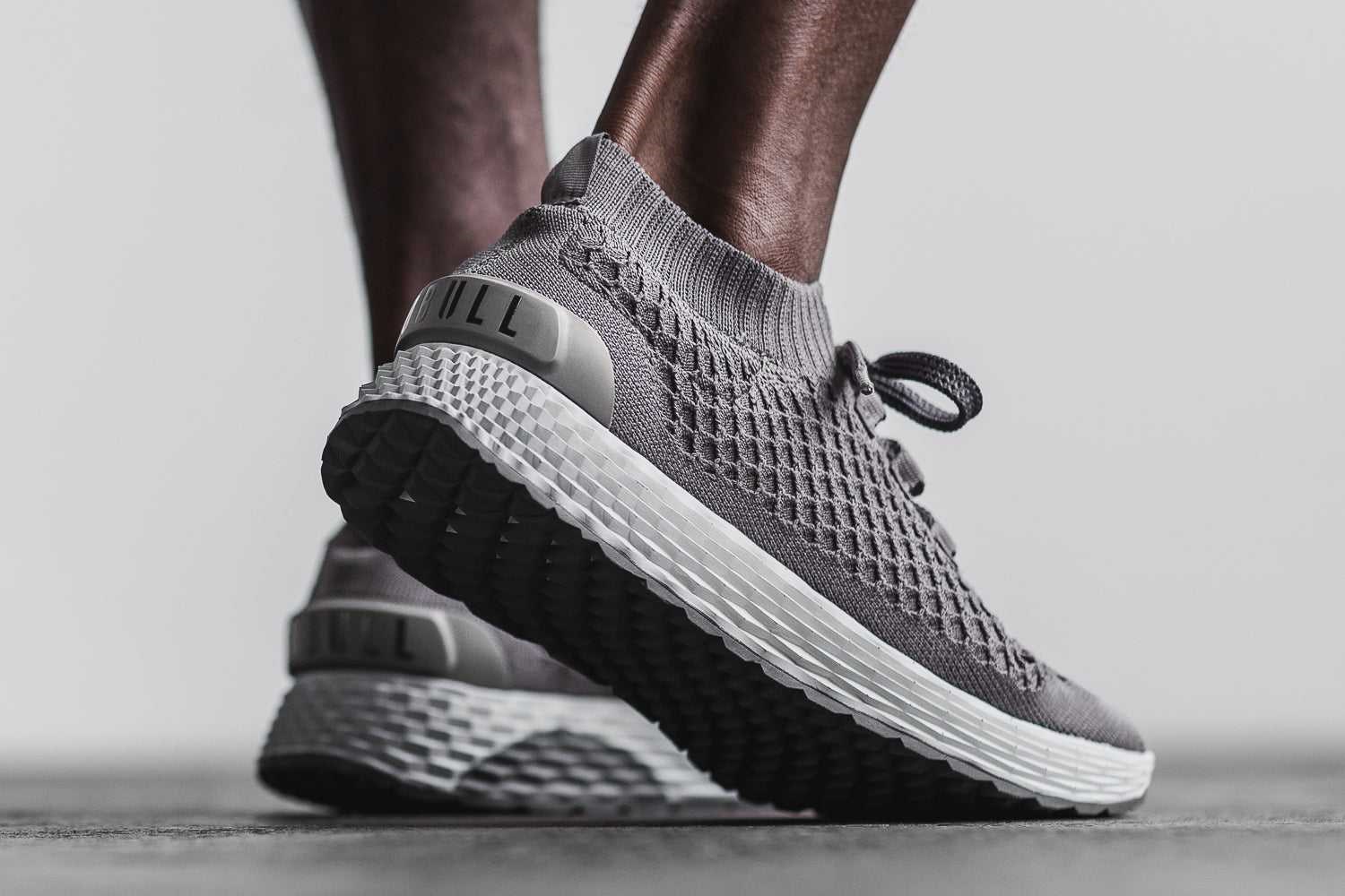 Nobull Knit Runner Knit Dark Grey Arctic Reflective | 9507-APMEQ