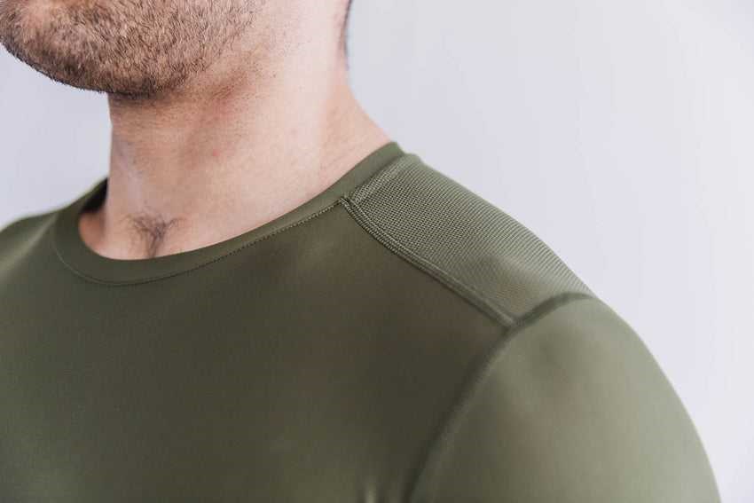 Nobull Lightweight Compression Long Sleeve Tanks & Tees Army Green | 8172-NQUHJ