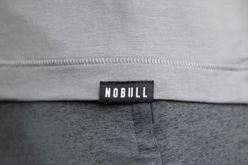 Nobull Lightweight Henley Tee Tanks & Tees Dark Grey | 1720-MJWNH