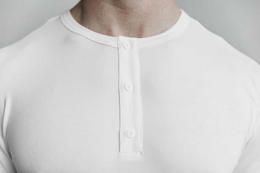 Nobull Lightweight Henley Tee Tanks & Tees White | 2573-PXYOT