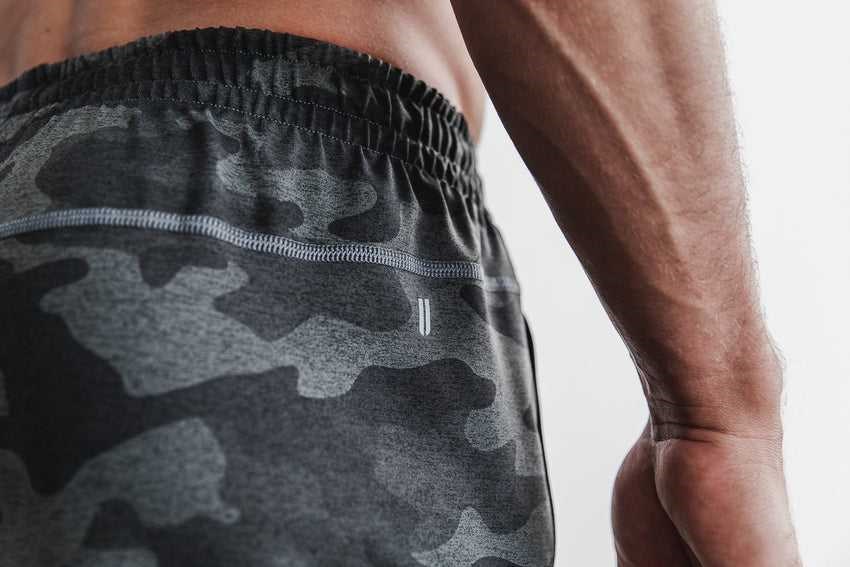 Nobull Lightweight Knit Short 9 inches (Camo) Bottoms Carbon Camo | 2960-ZADQJ