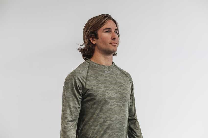 Nobull Lightweight Textured Long Sleeve Tee (Camo) Tanks & Tees Army Camo | 7315-HYLSW