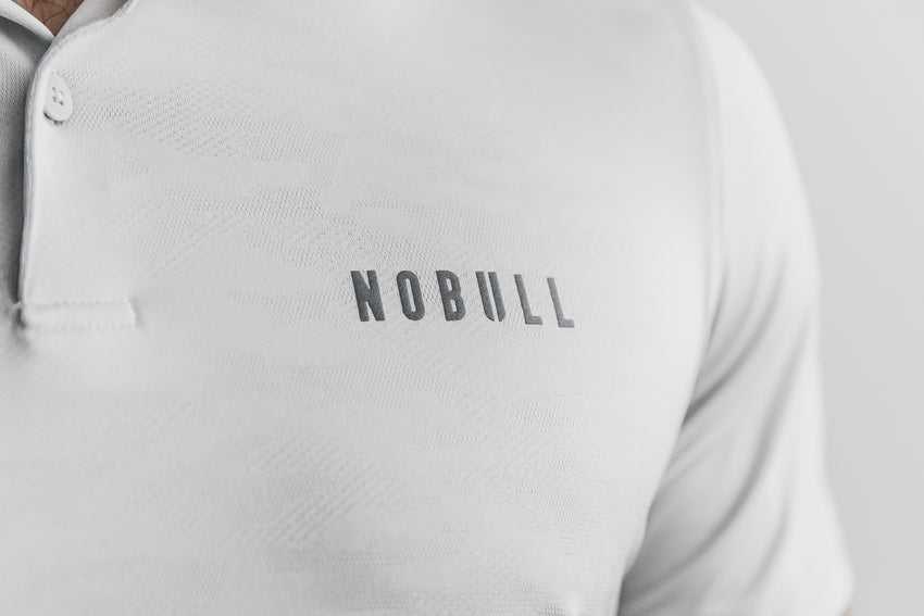 Nobull Lightweight Textured Polo (Camo) Tanks & Tees Frost Camo | 7103-AHEDR