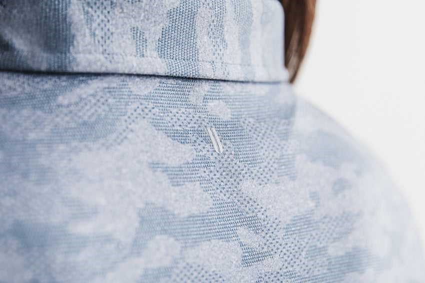 Nobull Lightweight Textured Polo (Camo) Tanks & Tees Coastal Blue Camo | 8675-HVCDR