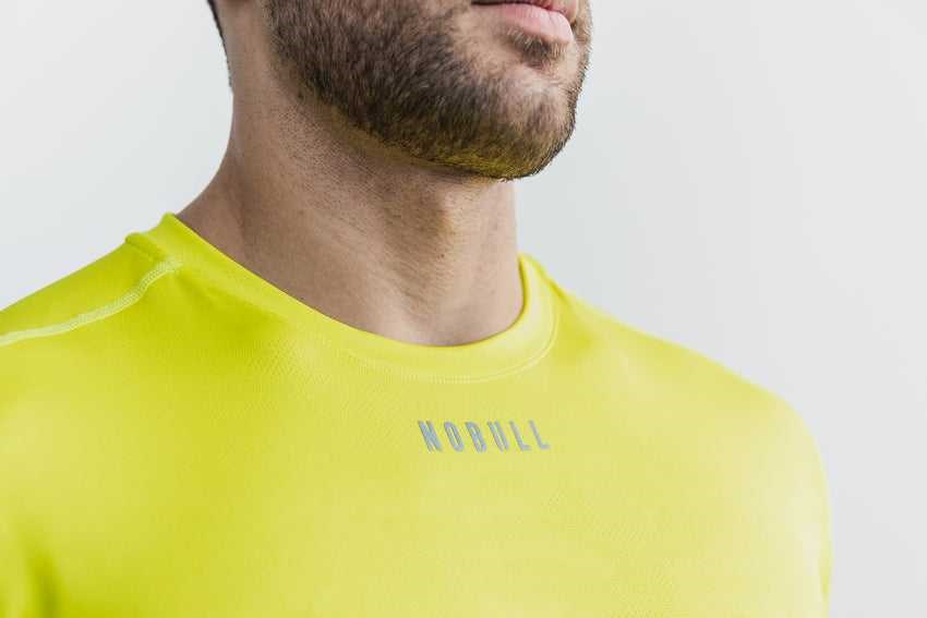 Nobull Lightweight Textured Tee (Neon Camo) Tanks & Tees Neon Yellow Camo | 2480-DARUF