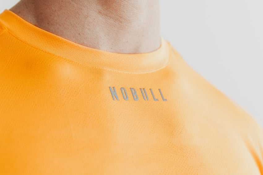 Nobull Lightweight Textured Tee (Neon Camo) Tanks & Tees Neon Orange Camo | 4261-ZNYHJ