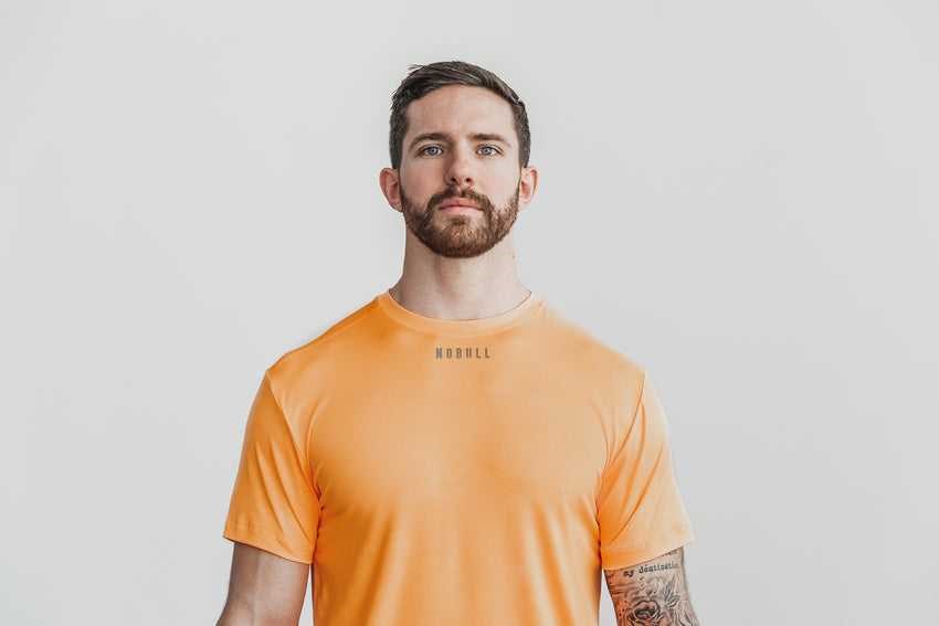 Nobull Lightweight Textured Tee (Neon Camo) Tanks & Tees Neon Orange Camo | 4261-ZNYHJ