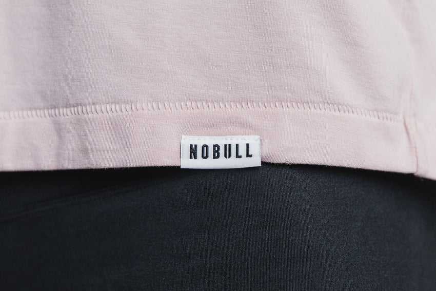 Nobull Lightweight V-Neck Tee Tanks & Tees Dusty Rose | 2765-SQVKC