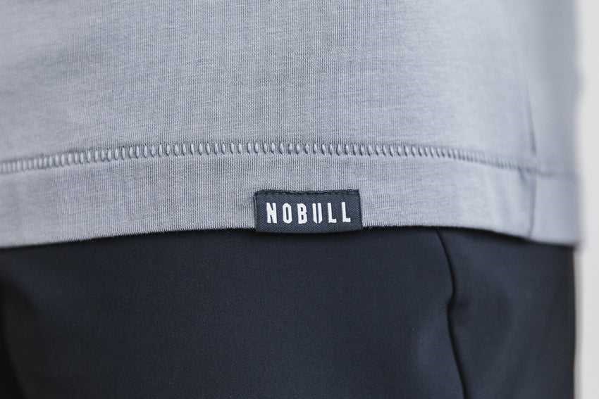 Nobull Lightweight V-Neck Tee Tanks & Tees Dark Grey | 5801-TYUWZ