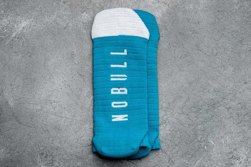 Nobull Low Sock (Neon) Socks Neon Blue White | 6047-ZHDWU