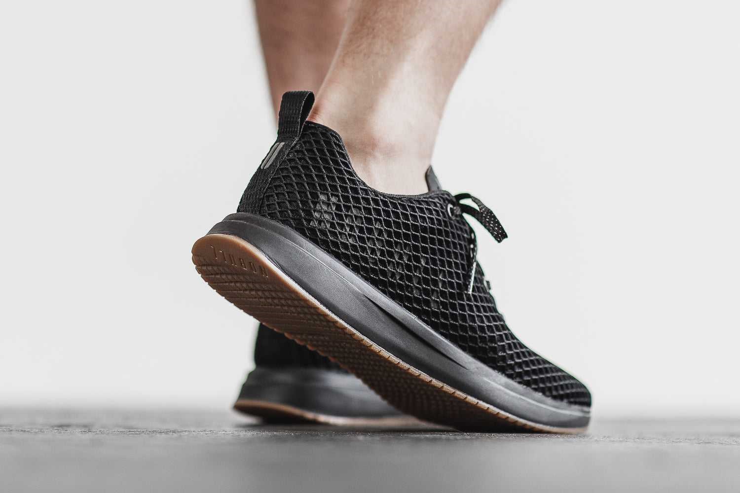 Nobull Mesh Runner Mesh Black Gum | 1438-POCDQ