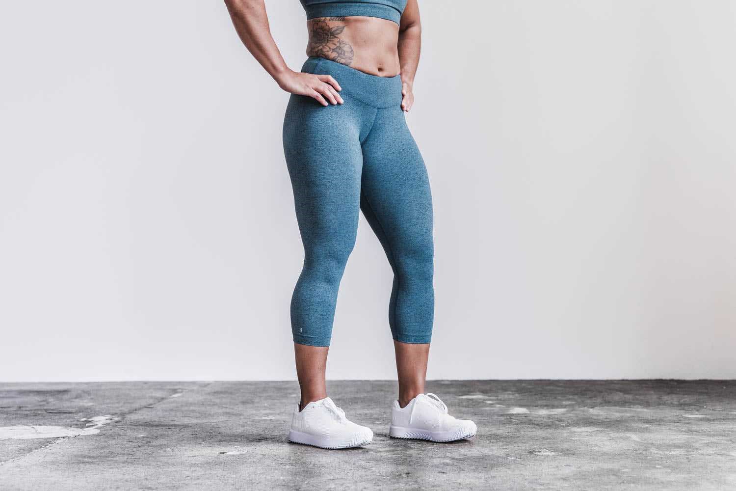 Nobull Mid-Rise Crop (Plush Heather) Bottoms Teal Heather | 5930-OVJEQ