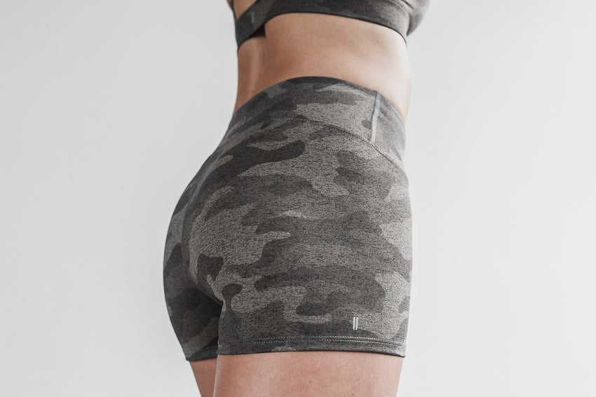 Nobull Mid-Rise Short 2 inches (Plush Heather) Bottoms Dark Fallen Rock Camo | 1504-LKCOE