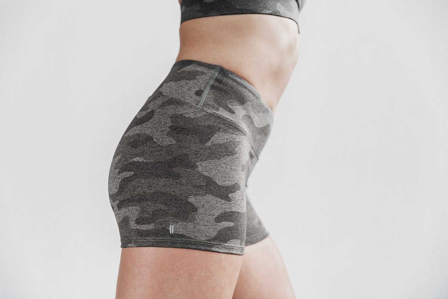 Nobull Mid-Rise Short 2 inches (Plush Heather) Bottoms Dark Fallen Rock Camo | 1504-LKCOE