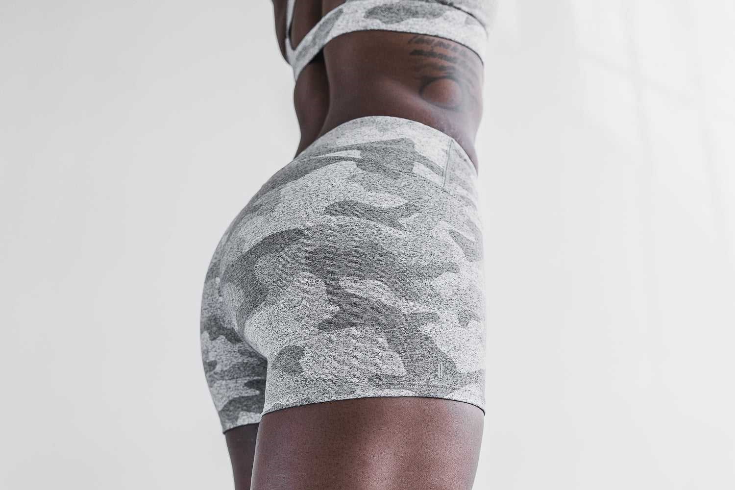 Nobull Mid-Rise Short 2 inches (Plush Heather) Bottoms White Camo | 7681-PEKMU