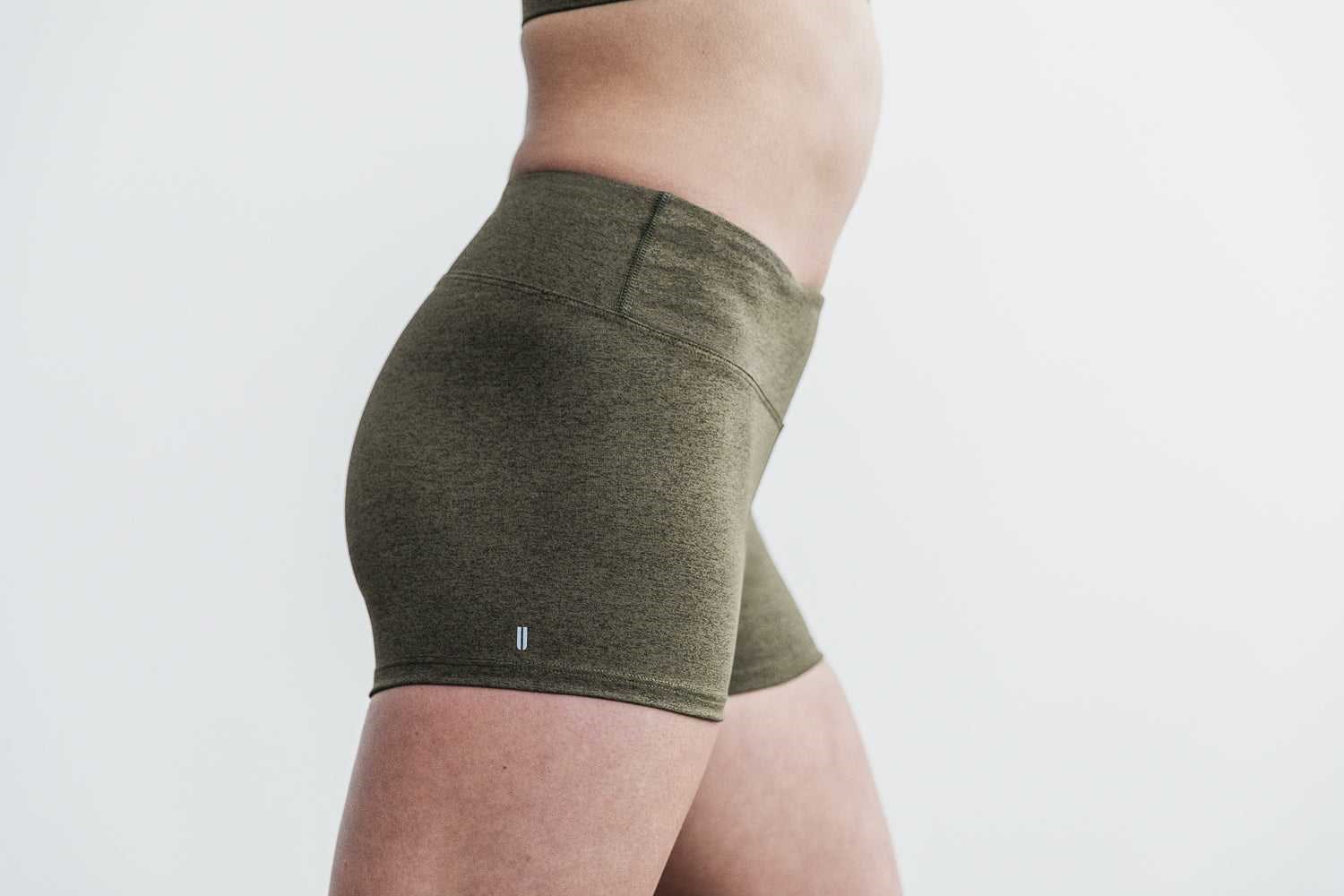 Nobull Mid-Rise Short 2 inches (Plush Heather) Bottoms Olive Heather | 8209-WOKHU