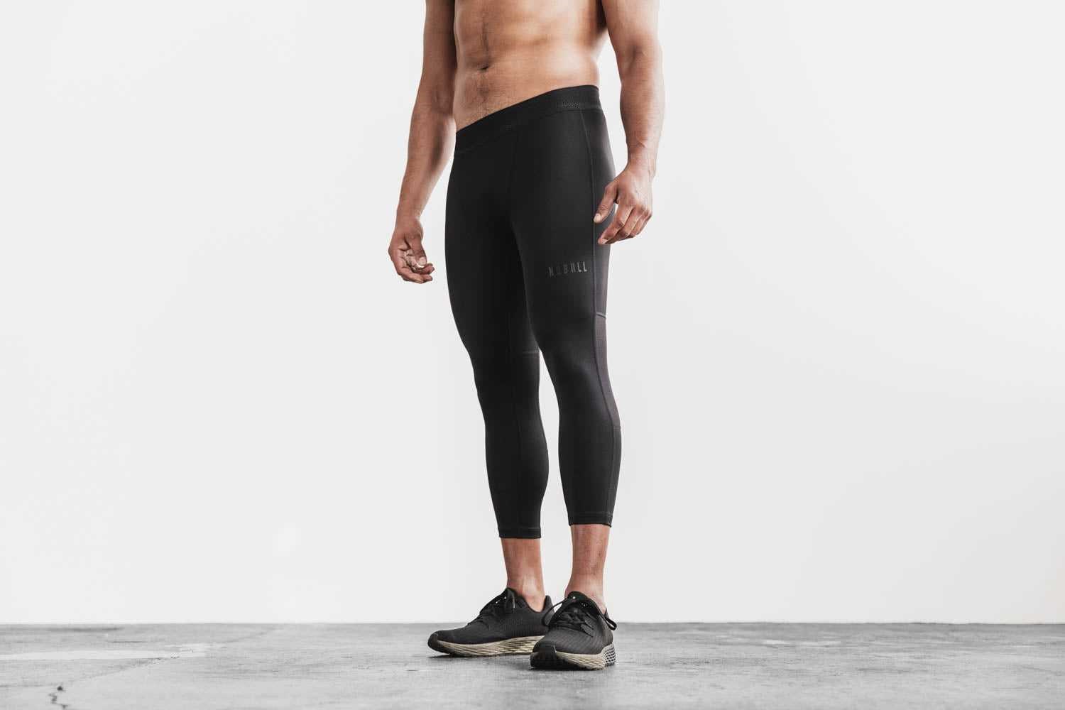 Nobull Midweight Compression 3/4 Tight Bottoms Black | 0649-SDAOU