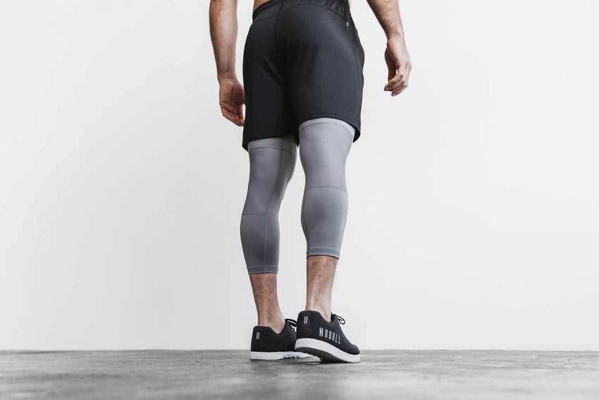 Nobull Midweight Compression 3/4 Tight Bottoms Dark Grey | 3540-SDEIV