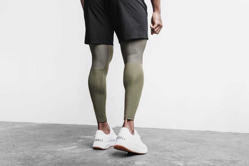 Nobull Midweight Compression 7/8 Tight Bottoms Army Green | 5710-SLMEZ