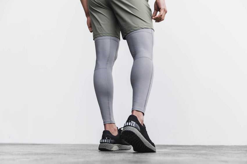 Nobull Midweight Compression 7/8 Tight Bottoms Dark Grey | 9027-JSOLI