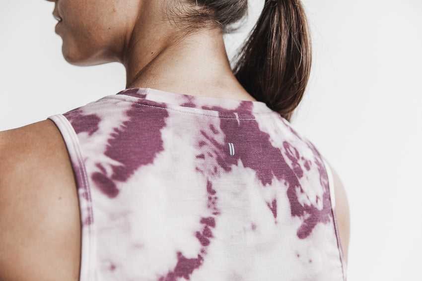 Nobull Muscle Tank (Tie-Dye) Tanks & Tees Dusty Rose / Cabernet Tie-Dye | 9416-WGTLY