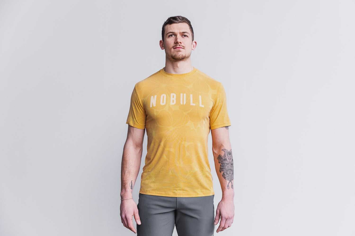 Nobull Nobull Tee (Hibiscus) Tanks & Tees Vintage Yellow Hibiscus | 9073-LREYZ