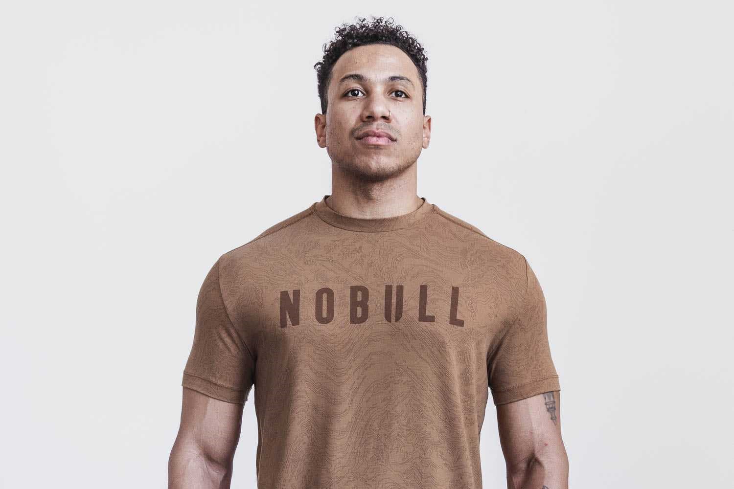 Nobull Nobull Tee (Windswept Floral) Tanks & Tees Toffee Windswept Floral | 9432-CZXIF