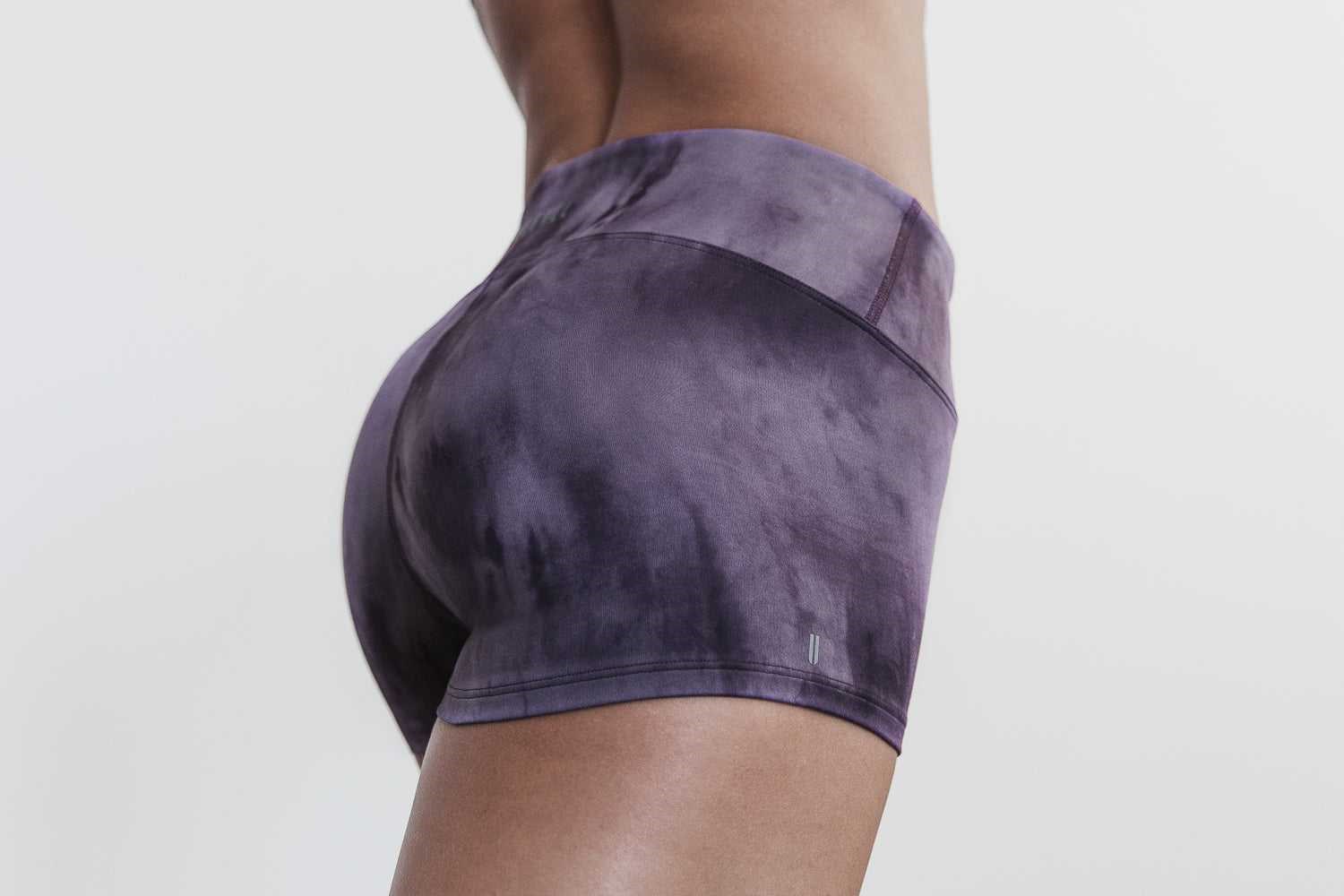 Nobull Short 2 inches (Tie-Dye) Bottoms Nightshade / Plum Tie-Dye | 7519-LIADM