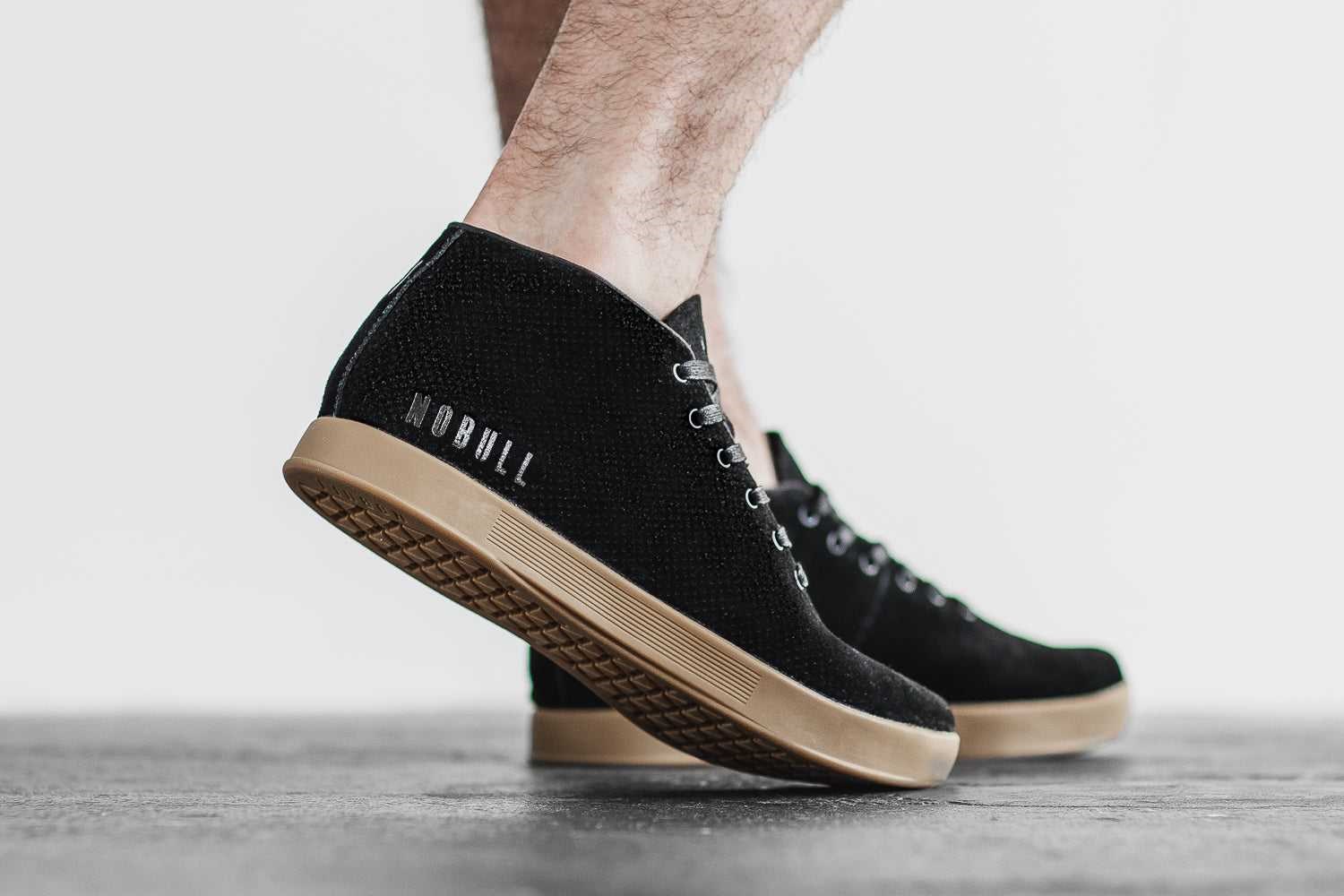 Nobull Suede Mid Trainer Suede Black Dark Gum | 0984-OSNHI