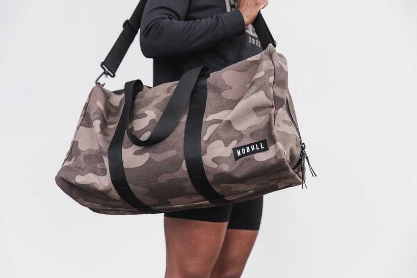 Nobull Waxed Canvas Duffle (Camo) Bags Fallen Rock Camo | 3984-QOMNW