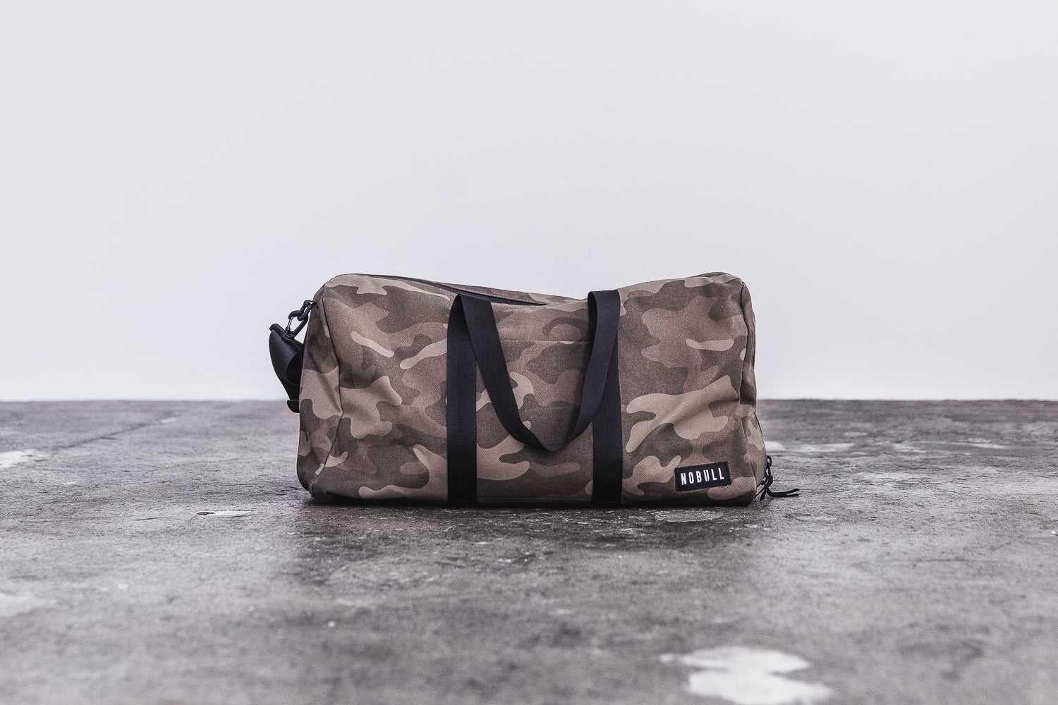 Nobull Waxed Canvas Duffle (Camo) Bags Fallen Rock Camo | 3984-QOMNW