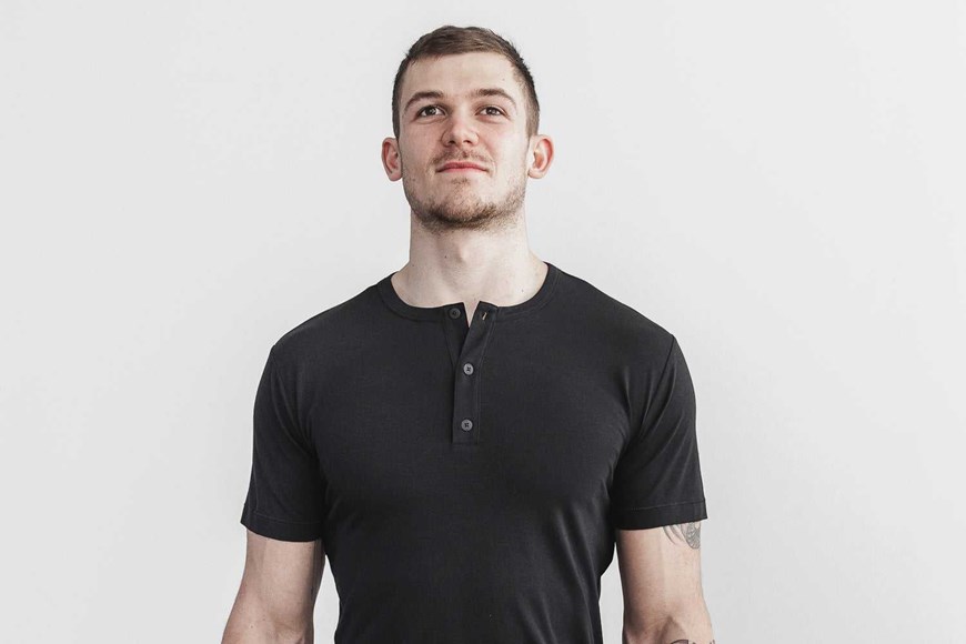 Nobull Lightweight Henley Tee Tanks & Tees Black | 2189-LKQFJ