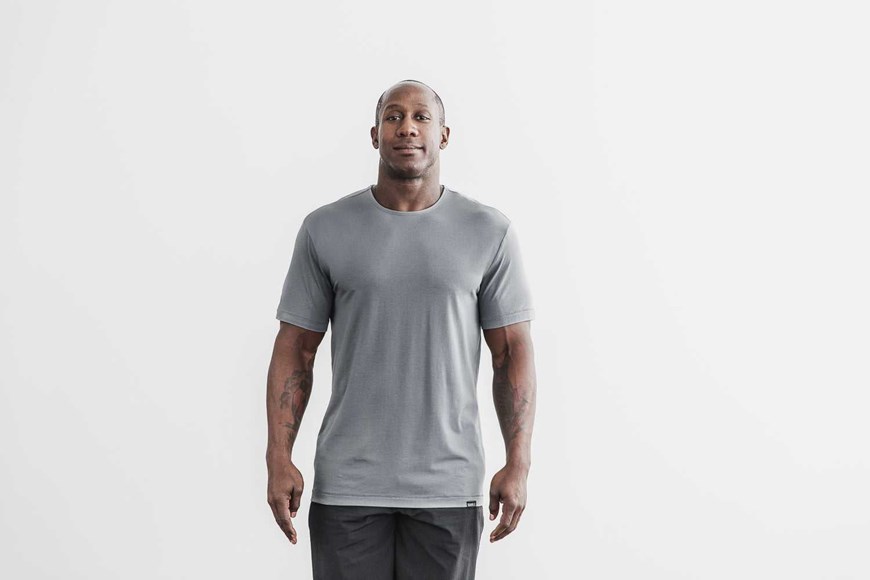 Nobull Lightweight Tee Tanks & Tees Dark Grey | 3784-UQBXN