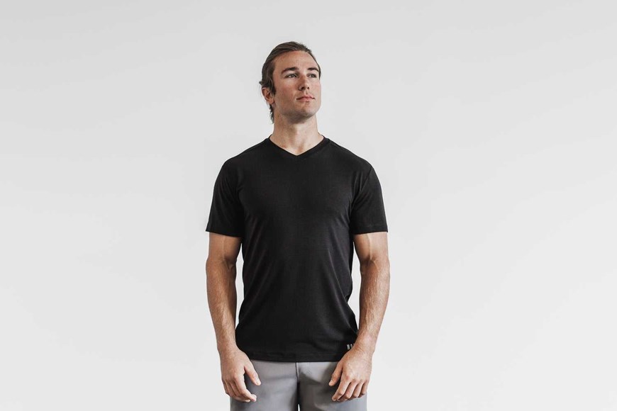 Nobull V-Neck Tee Tanks & Tees Black | 2071-MZIED