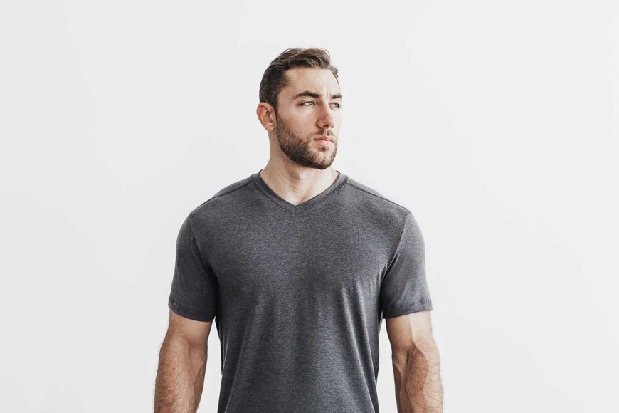 Nobull V-Neck Tee Tanks & Tees Charcoal | 8105-OWGBJ